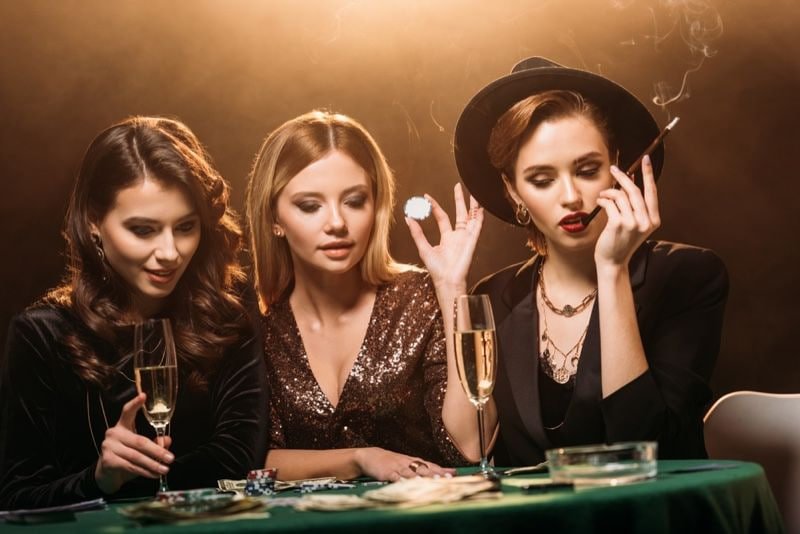Layar perangkat menampilkan pengaturan keamanan dan privasi panenslot